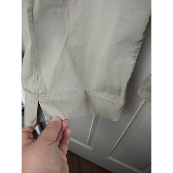 Eddie Bauer Vashon Fit Tan Wide Leg Pocket Zip Slit Capri Pant Size 40" Waist - Picture 3 of 12